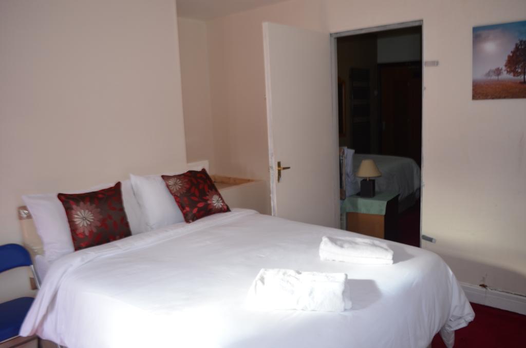 Lyndhurst Hotel Blackpool Room photo